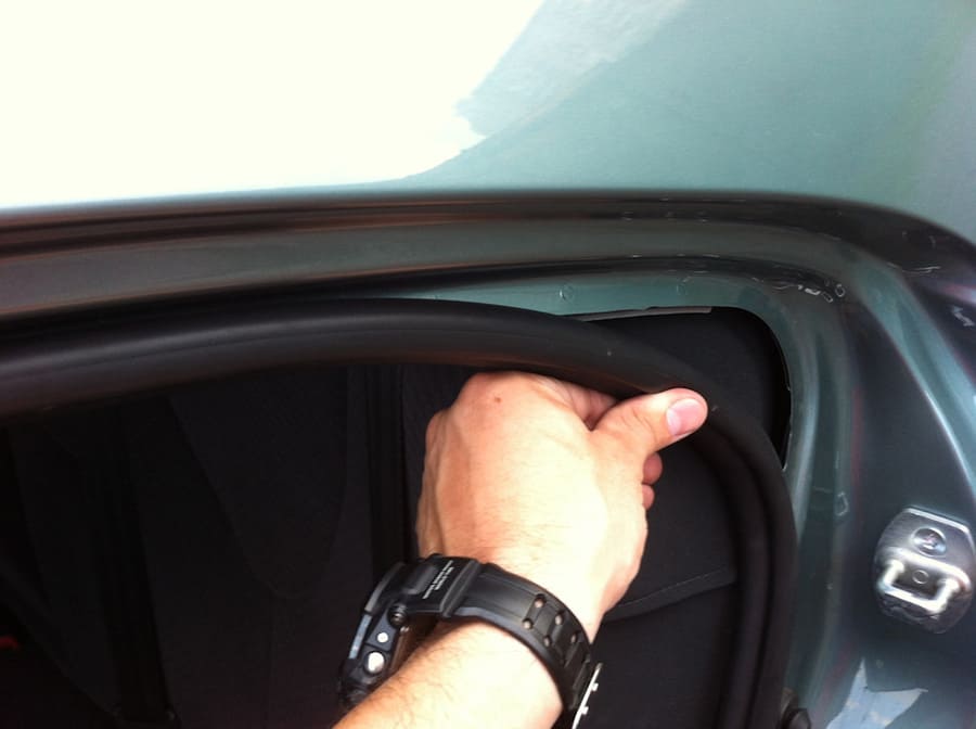 Ремонт уплотнителей дверей автомобиля: как вернуть тишину и защиту салона