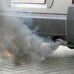 Дымит двигатель из-за колпачков